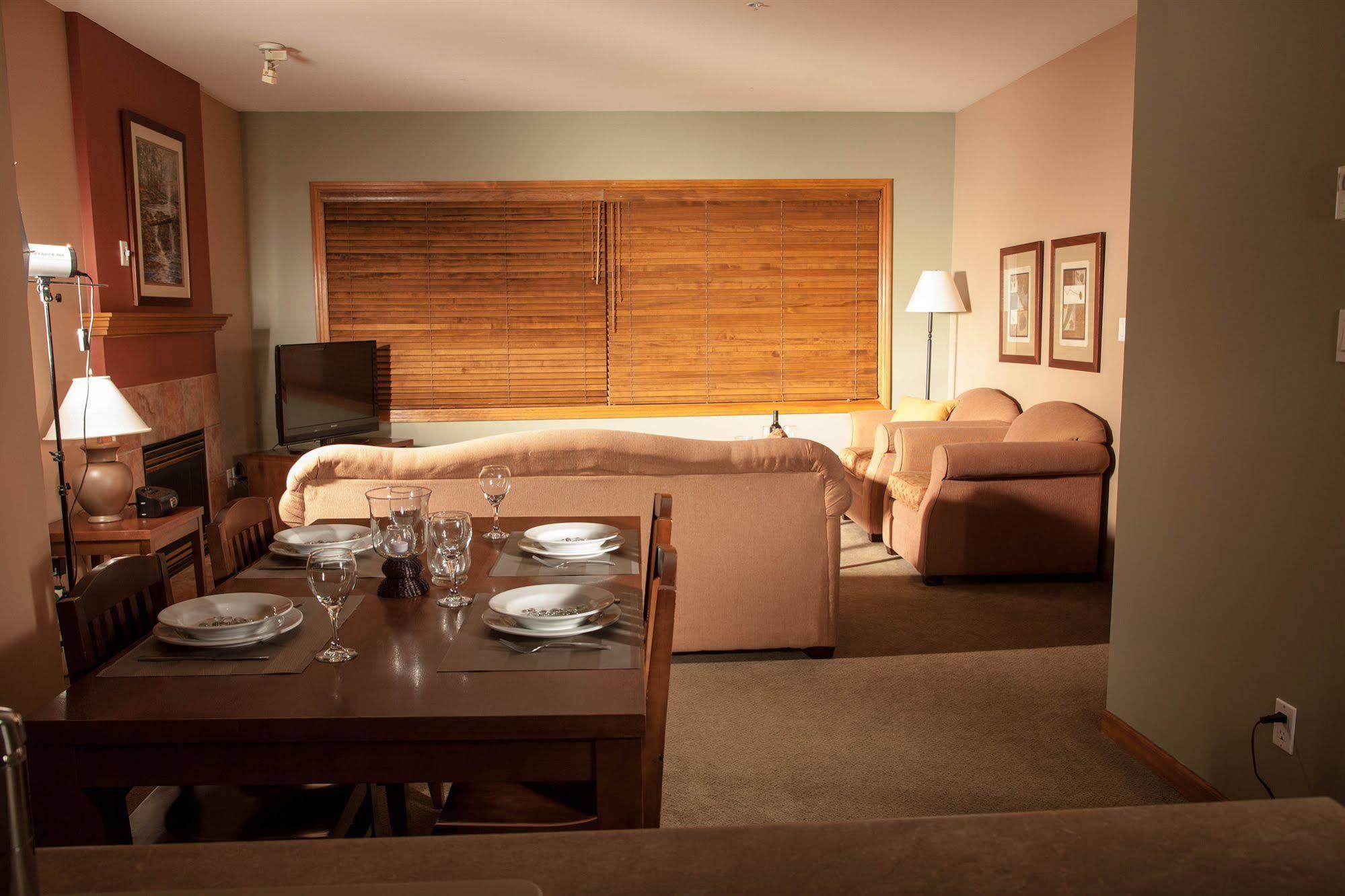 Whistler Vacation Club At Northstarアパートホテル エクステリア 写真